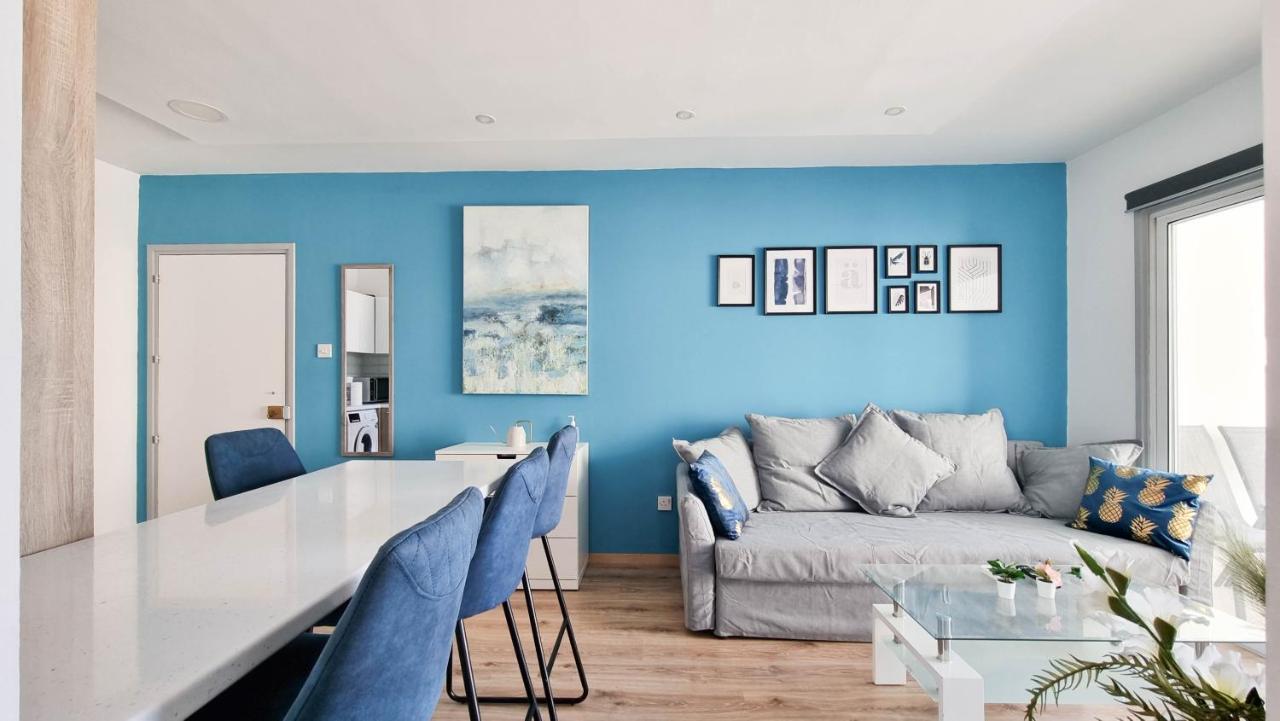 Modern Retreat: 2Br Stylish Apt With Comfy Rooms! Smart Tv With 200Mbps Internet Larnaca Exteriér fotografie